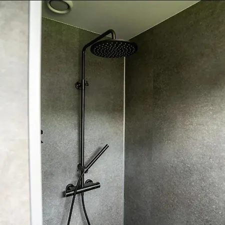 別荘 Boshuisje Bij Veluwe Met Hottub プッテン