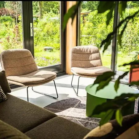 Boshuisje Bij Veluwe Met Hottub 別荘